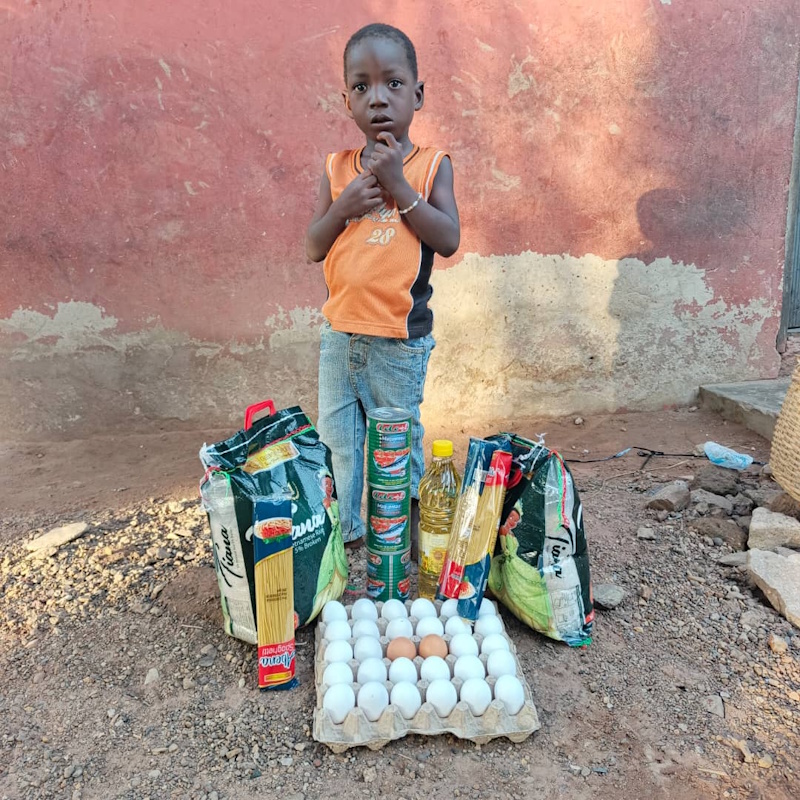 Outreach-Boy-with-food-sq